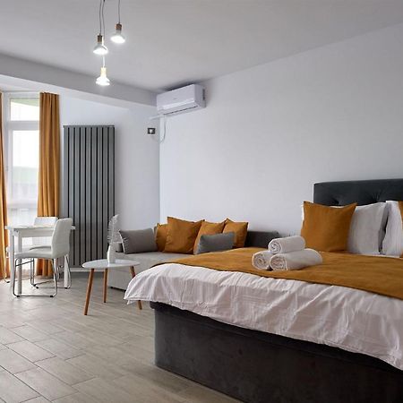 Sunrise King Studio Spa N Pool Beach Resort Năvodari 외부 사진